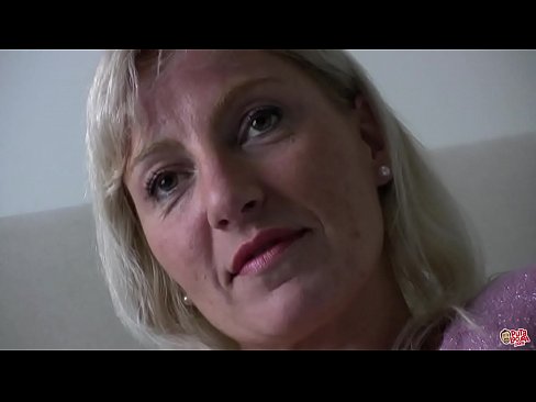 ❤️ Die Mutter, die wir alle gefickt haben ... Lady, benehmen Sie sich! ☑ Sex video bei de.hdporn24.ru ❌